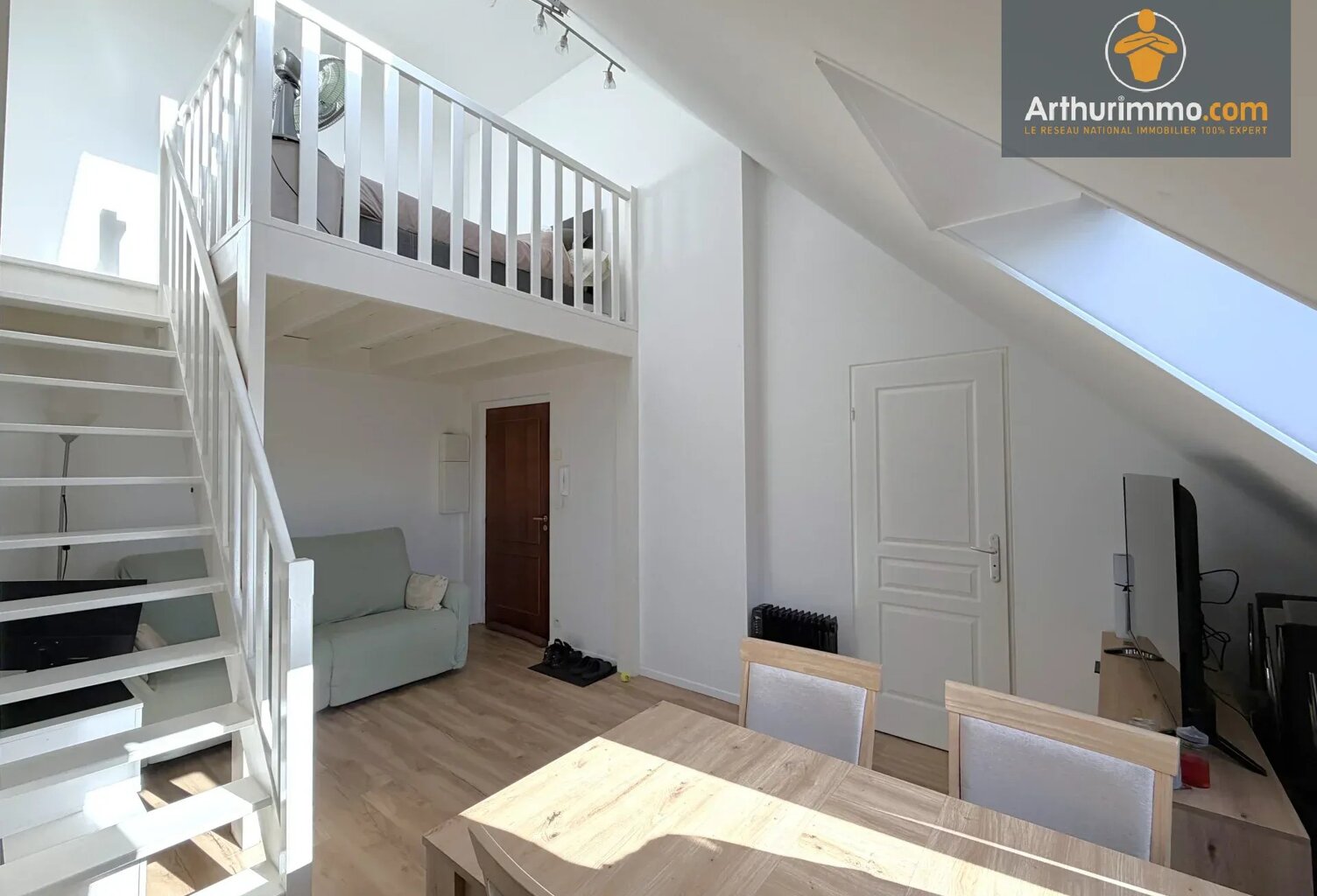 Studio avec mezzanine en centre ville de Compiègne proche château — photo 1
