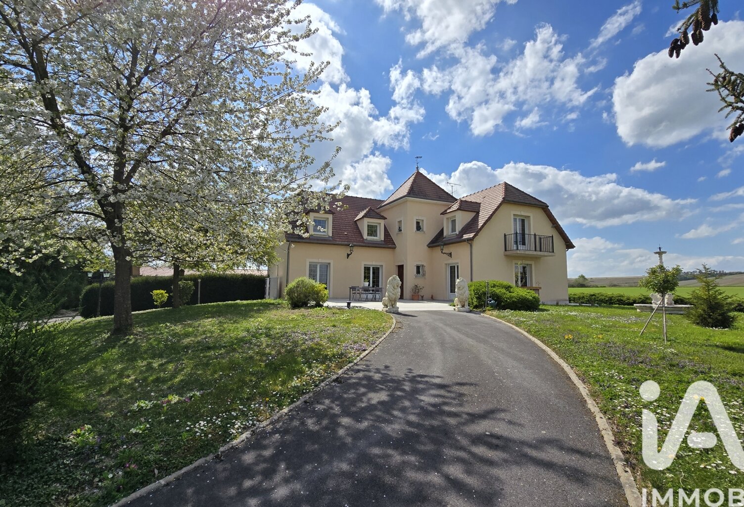 Vente Maison/villa 10 pièces — photo 1