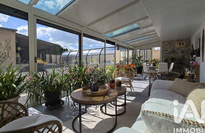 Vente Maison/villa 10 pièces — photo 2