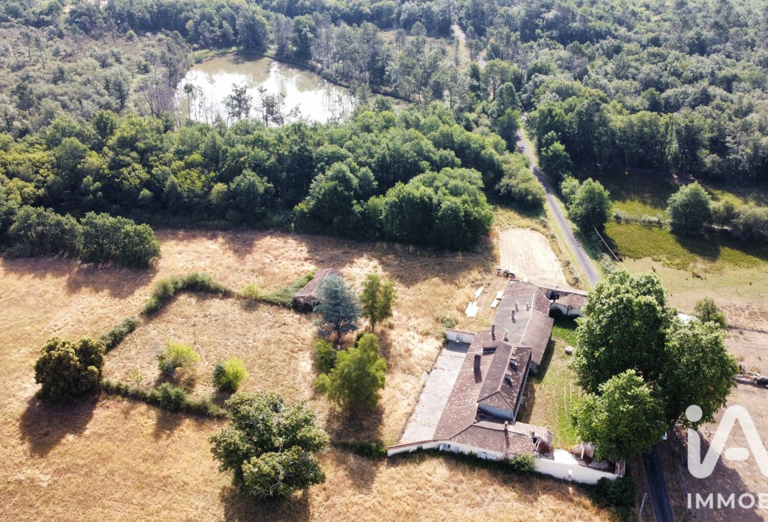 Vente Domaine 11 pièces — photo 1