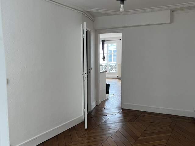 Appartement 4 p à PARIS 1er — photo du bien