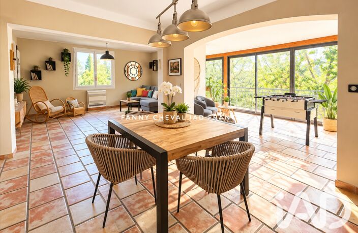 Vente Maison/villa 7 pièces — photo 2