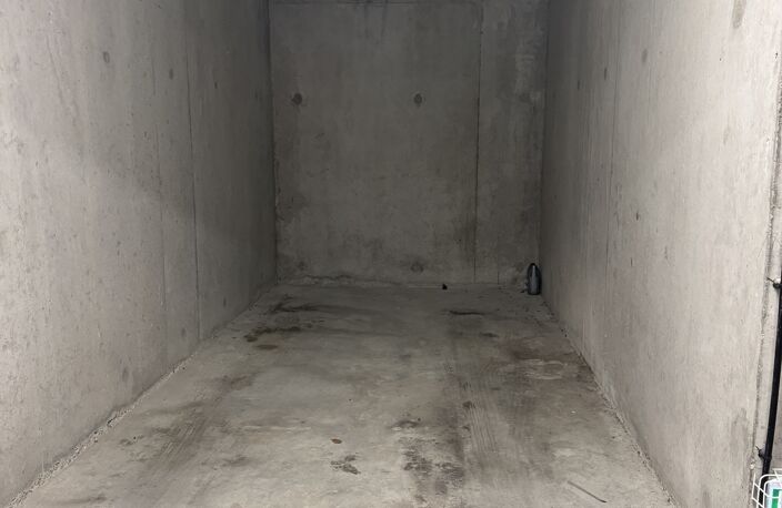 Vente Garage 14 m&sup2; — photo 2