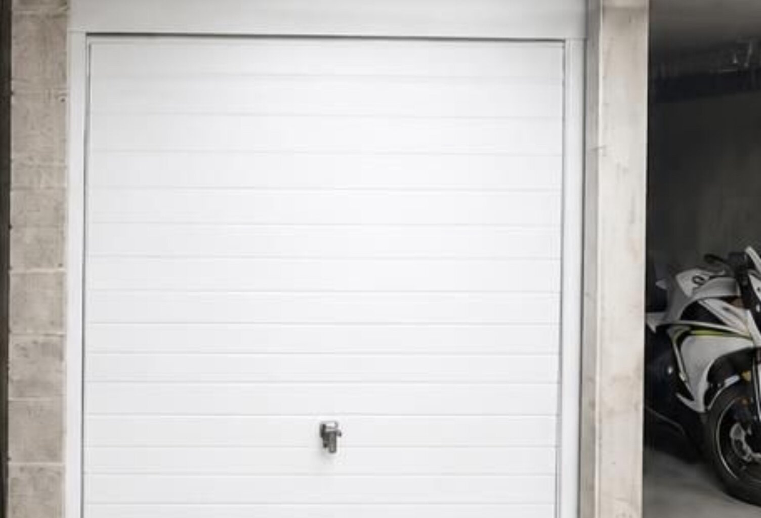 Vente Garage 13 m&sup2; — photo 1