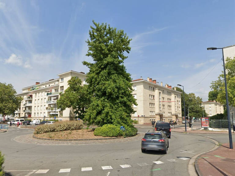 Lot de 10 parkings en sous-sol à Bordeaux QUARTIER DESCHAMPS BELVÉDÈRE — photo 1