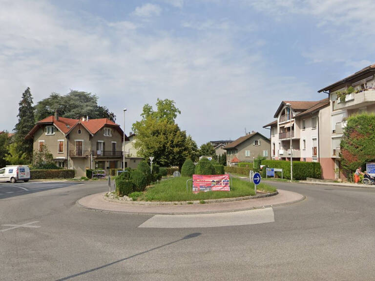 LOT DE 5 PARKINGS à REIGNIER-ESERY — photo 1