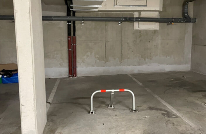 lot de 15 parkings Boxables à Istres — photo 4