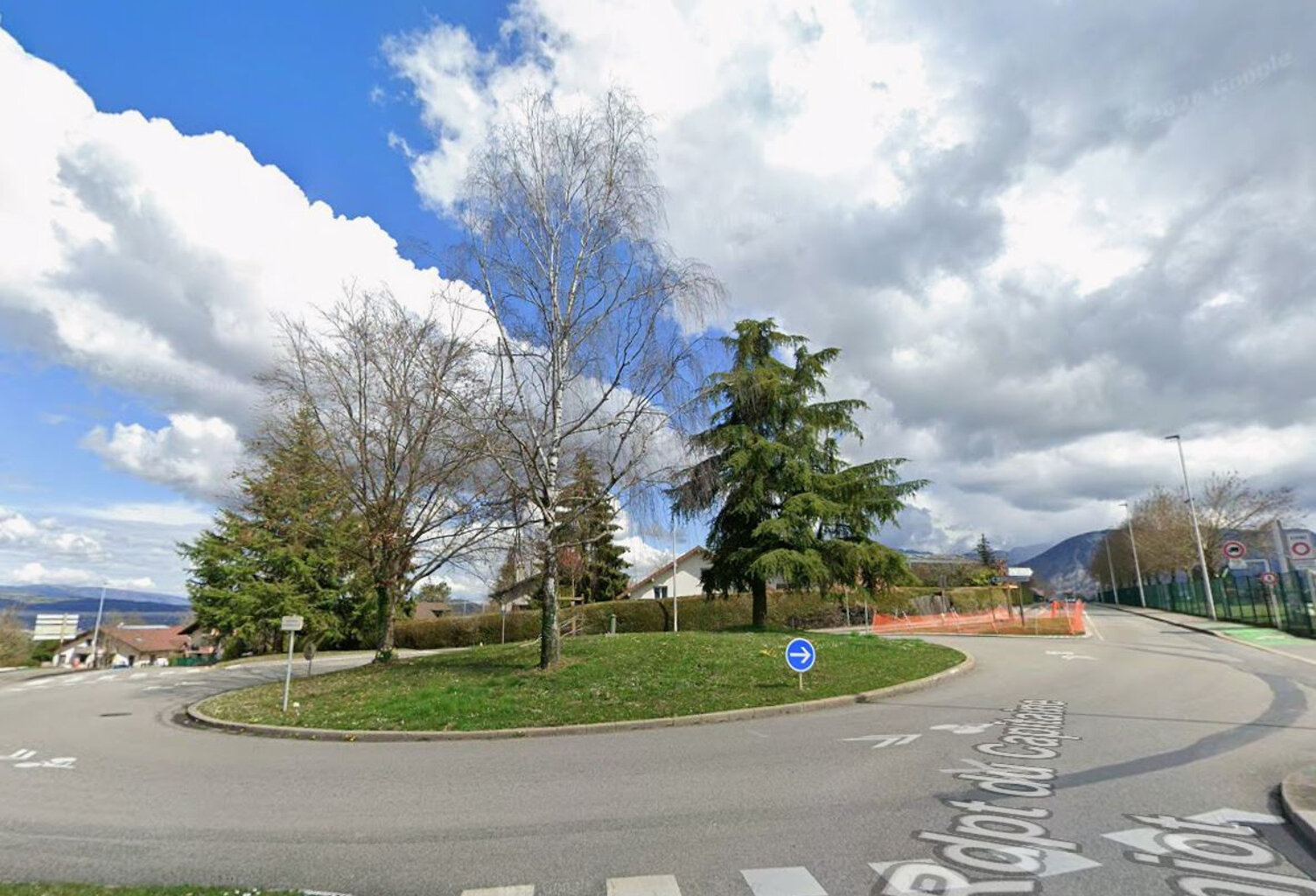 Lot de 10 Garages à Annecy quatier Cran-Gevrier. — photo 1