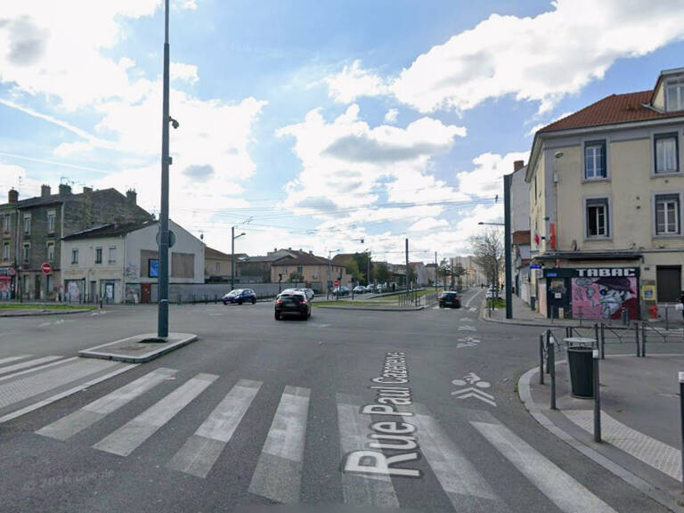 Lot de 5 parkings en sous-sol à Venissieux — photo 1