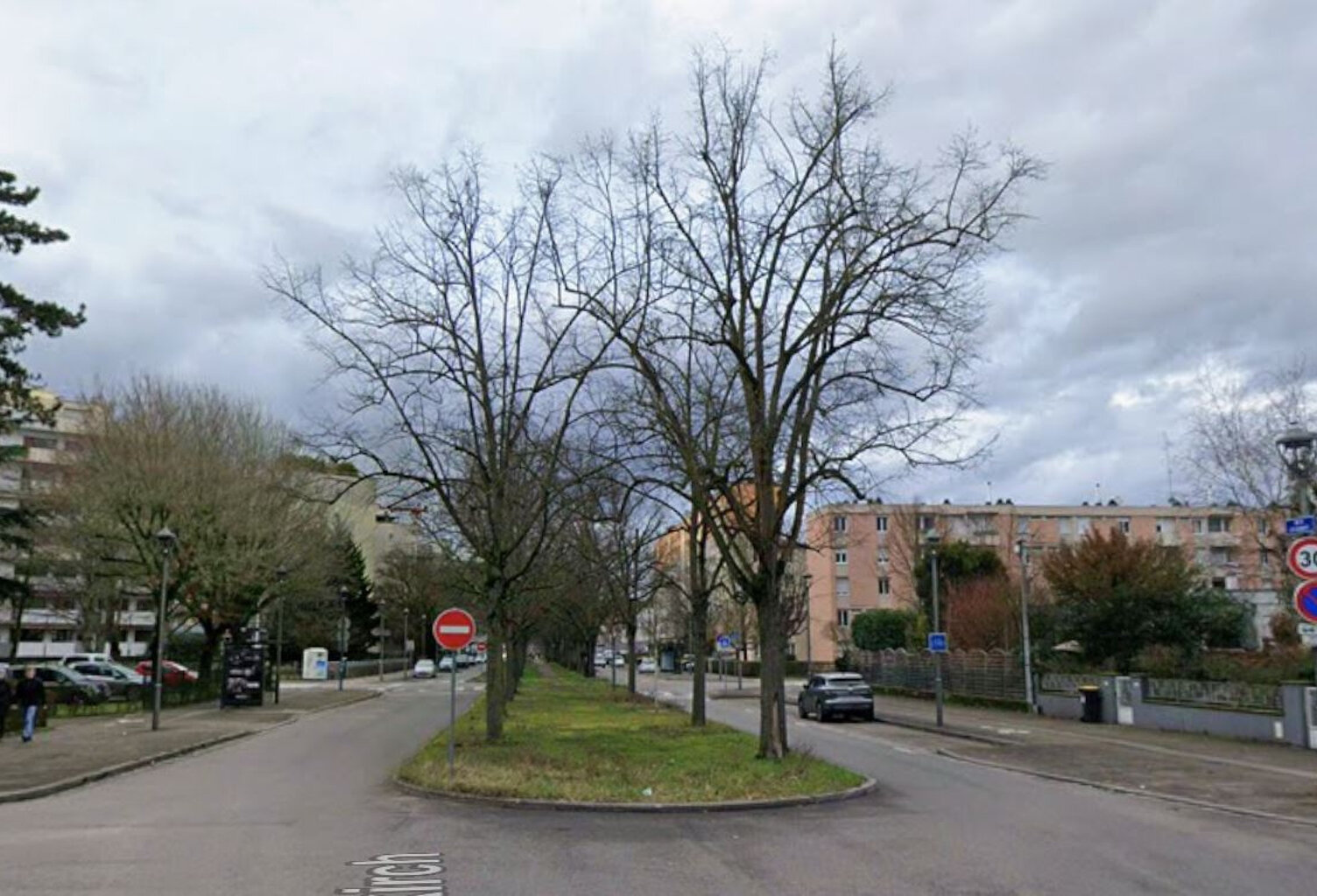 lot de 10 parkings en sous-sol à Strasbourg — photo 1