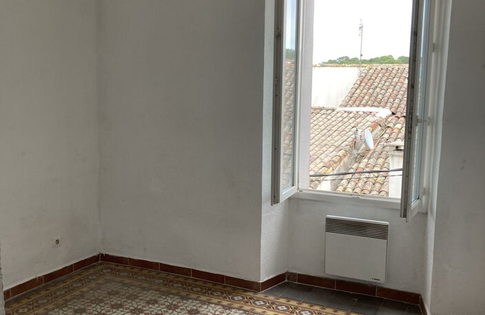 A VENDRE -  DUPLEX AVEC TERRASSE CENTRE VILLAGE - LEZAN — photo 3