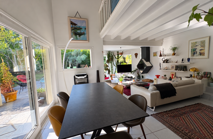 Maison T7 de 135.47 m2 avec piscine et annexes sur terrain de 1053 m2, 07500 GUILHERAND-GRANGES — photo 5