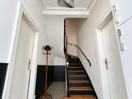 Mancelle atypique T4 de 110 m² avec ascenseur, cour et terrasse — photo 2