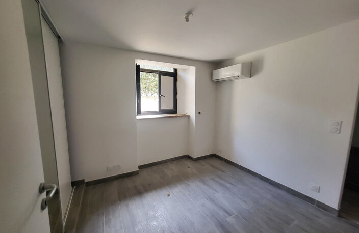 Appartement où local commercial de 200m2 face mer — photo 3