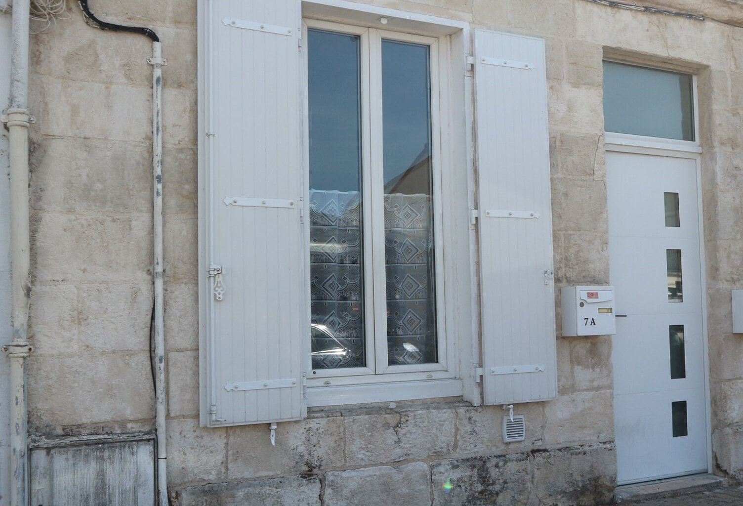 LOGEMENT DE 33 M2 . LA ROCHELLE /TASDON. — photo 1