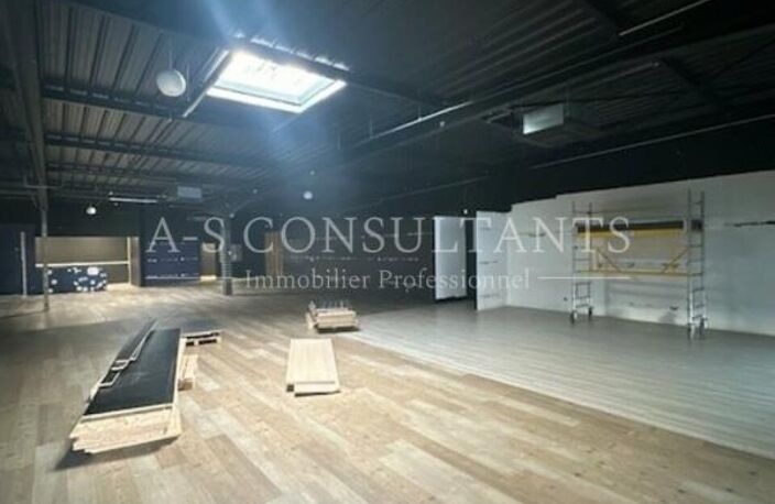 LOCAL COMMERCIAL à louer — photo 4