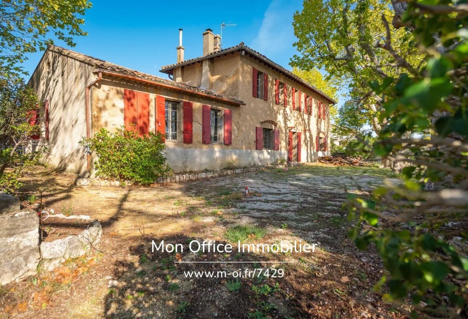 Référence : 7429-ASI - Mas des platanes à restaurer, situé à Ventabren — photo 1