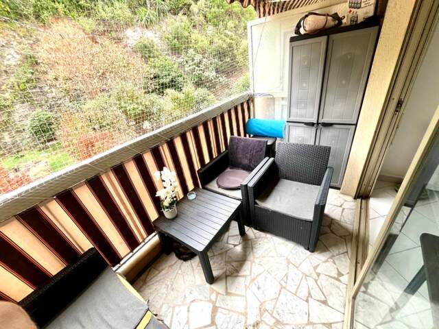 Spacieux 2/3 pièces avec terrasse au calme — photo du bien