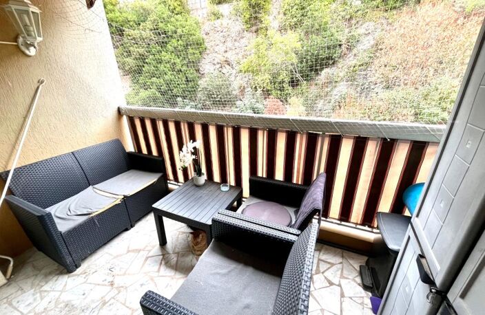 Spacieux 2/3 pièces avec terrasse au calme — photo 2