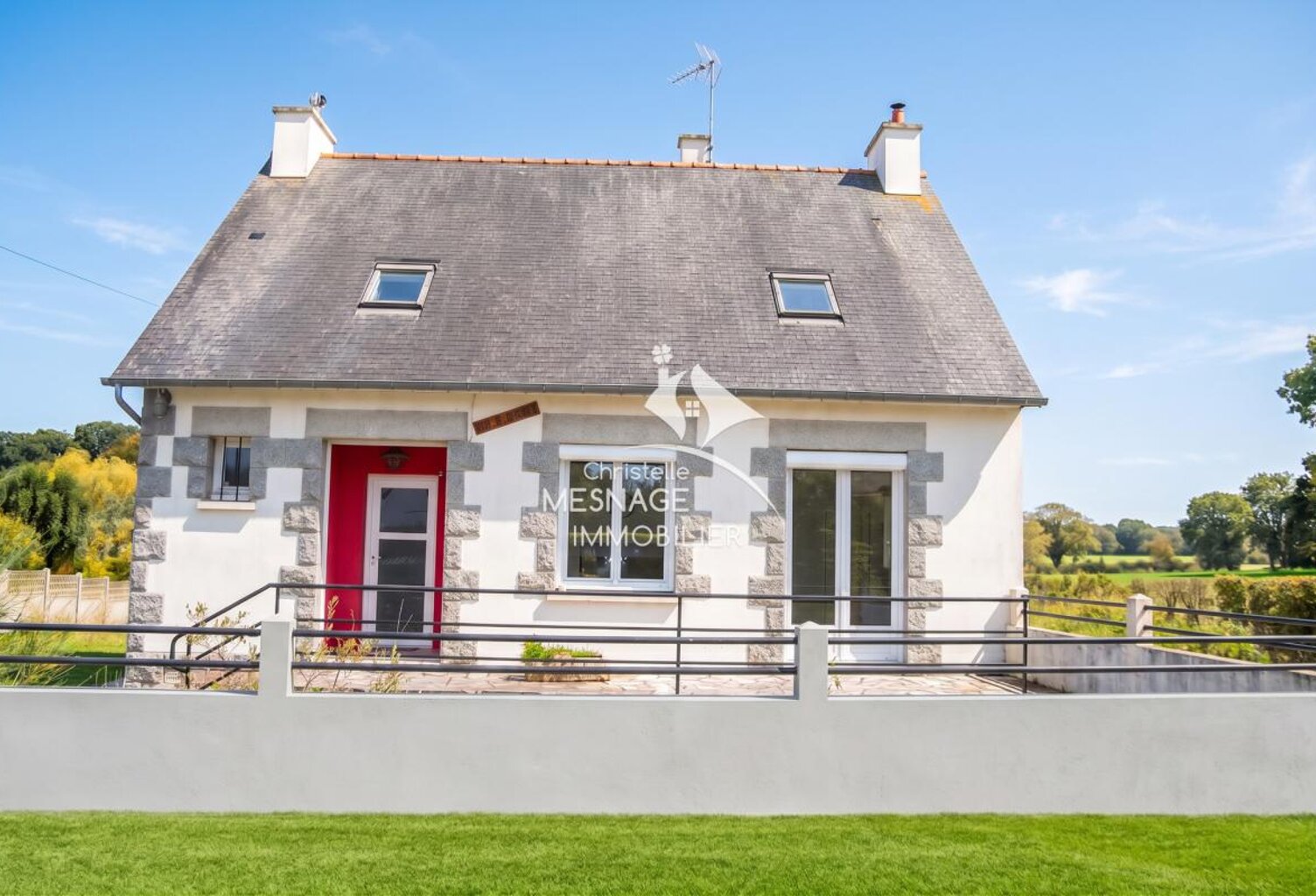 À louer chez Christelle Mesnage Immobilier - TRELIVAN, Mais — photo 1