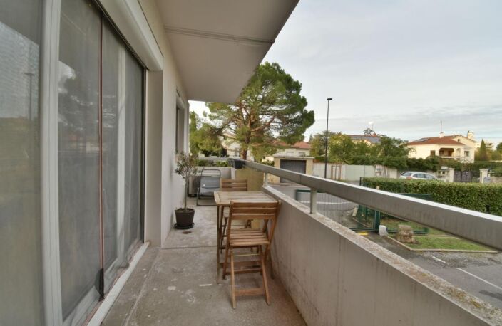 Appartement T4 spacieux, avec balcon, cave, place de parking — photo 3