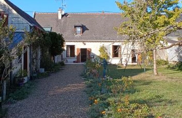 Longère de charme à rénover avec jardin et dépendances . Restigné (37140) — photo 3