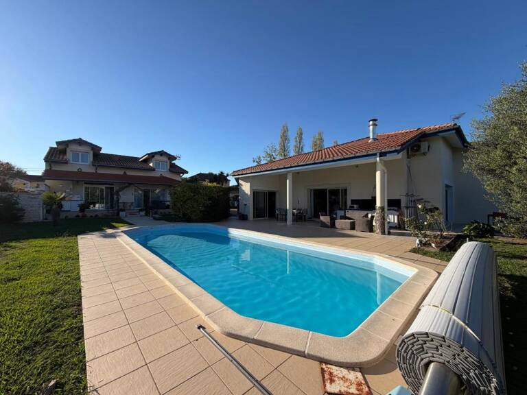 SAINT-SEVER – BELLE PROPRIÉTÉ AVEC DEUX HABITATIONS, PISCINE CHAUFFÉE ET TRIPLE GARAGE — photo 1