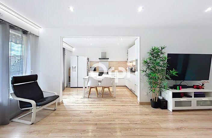 FRÉJUS SAINT-LAMBERT – T4 DE 86 M² AVEC TERRASSE, BALCON ET GARAGE — photo 2