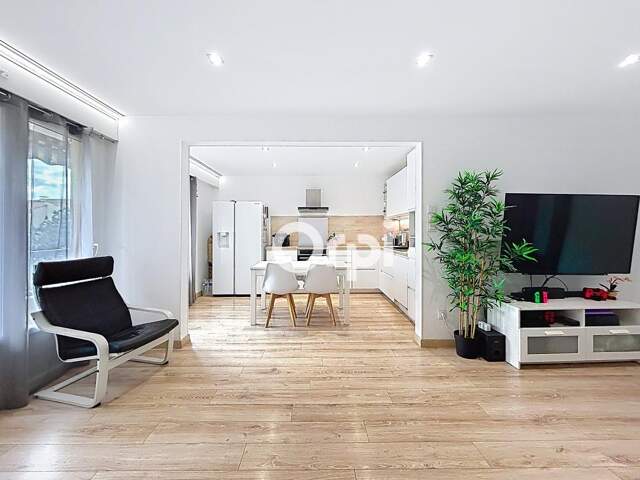 FRÉJUS SAINT-LAMBERT – T4 DE 86 M² AVEC TERRASSE, BALCON ET GARAGE — photo du bien
