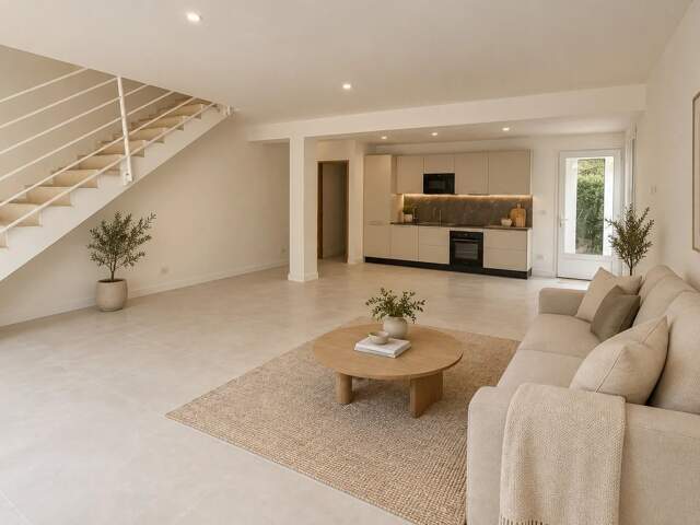 MAGNIFIQUE REZ-DE-MAISON 4 PIÈCES AVEC JARDIN – 80 M² – VENDU ME — photo du bien