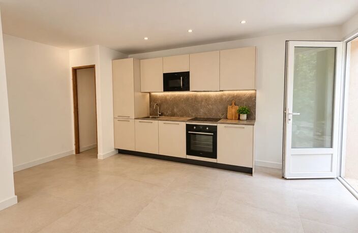 MAGNIFIQUE REZ-DE-MAISON 4 PIÈCES AVEC JARDIN – 80 M² – VENDU ME — photo 3