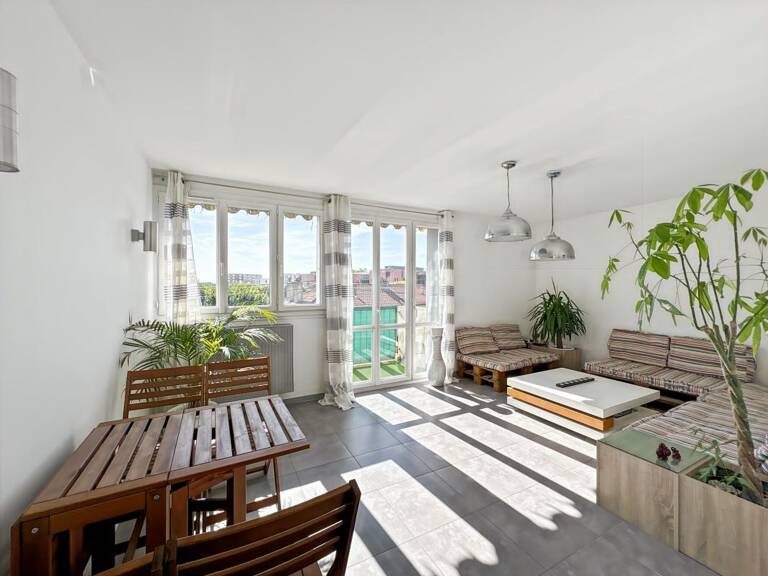 QUARTIER SAINT-AGNE, T4 EN DERNIER ÉTAGE AVEC BALCON SUD-OUEST ET PARKING EXTÉRIEUR, RÉSIDENCE SÉCURISÉE, RÉHABILITATION ÉNERGÉTIQUE COMPLÈTE — photo 1