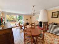 UNE MAISON AUX VOLUMES EXCEPTIONNELS ET AU POTENTIEL RARE ! — photo 4