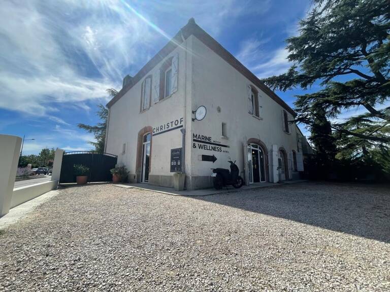Immeuble de rapport à vendre — photo 1