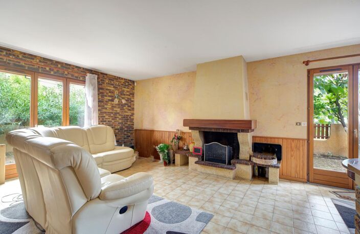 Toulouse Aucamville Maison T5 Jardin Clos — photo 2