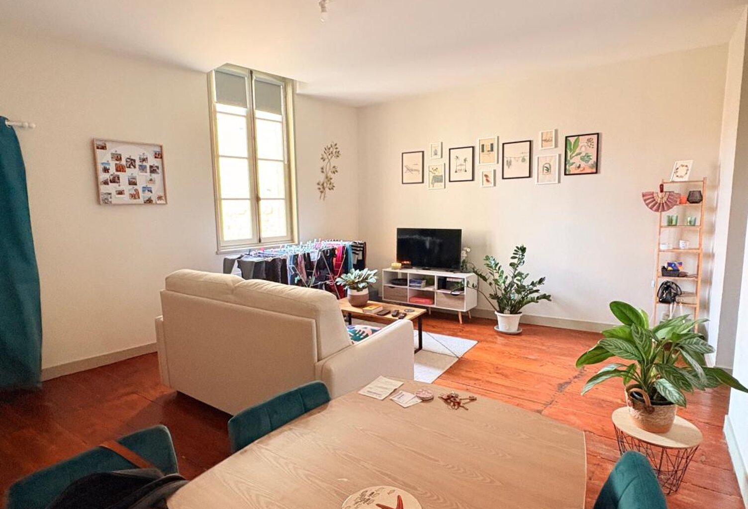 Appartement 3 pièces - 86 m² à Saintes — photo 1