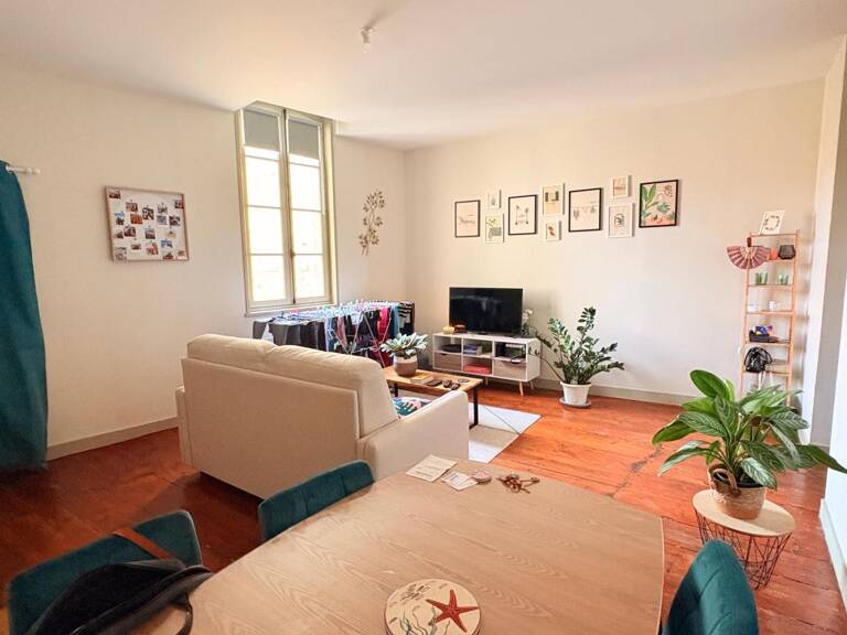 Appartement 3 pièces - 86 m² à Saintes — photo 1