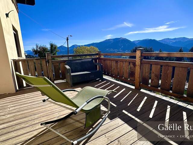 FONT-ROMEU (66)– GRANDE PROPRIÉTÉ DE 240 M² AVEC 4 APPARTEMENTS, TERRASSE PANORAMIQUE ET GRAND GARAGE — photo du bien