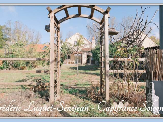 MAISON INDIVIDUELLE 5 PIÈCES À RÉNOVER – GRANDE VÉRANDA CHAUFFÉE, GRAND JARDIN ET DÉPENDANCES – LAMOTTE-BEUVRON (41) — photo du bien