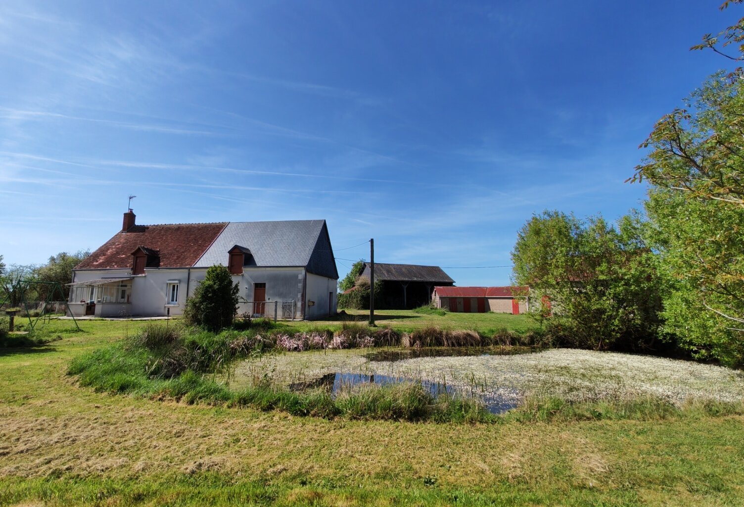 Maison à vendre 4 pièces ROUVRES LES BOIS (36) — photo 1