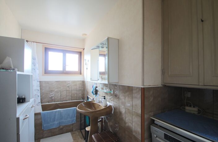 Maison plain pied à vendre 5 pièces Wizernes (62) — photo 4