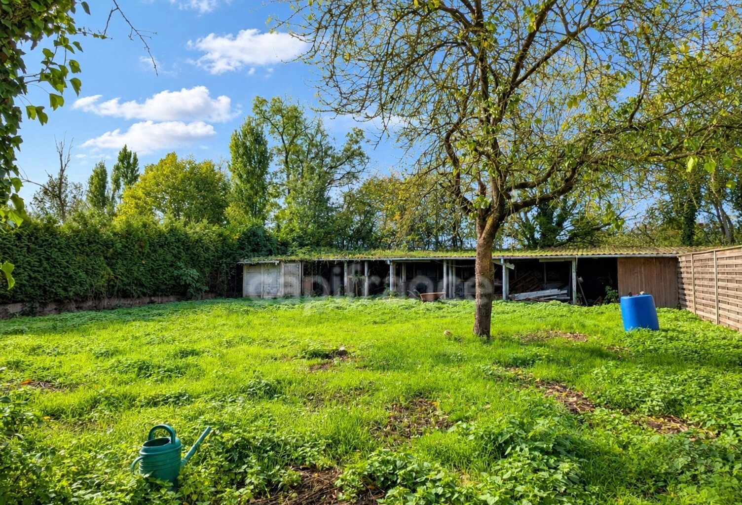 Joli terrain à vendre — photo 1