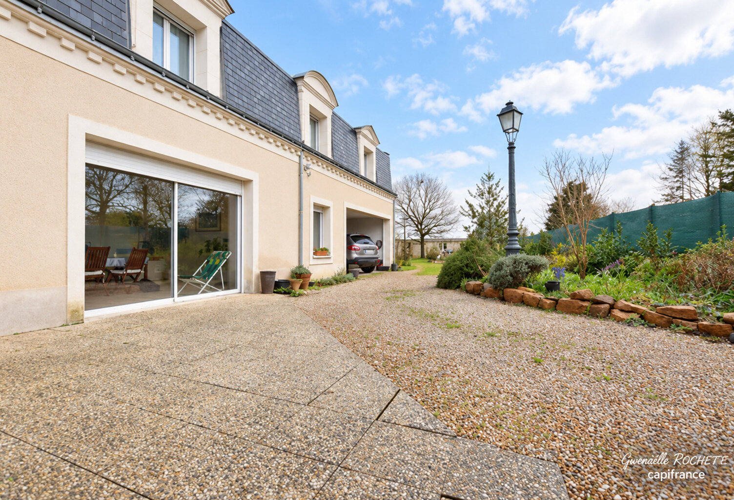 Dpt Maine et Loire (49), à vendre SEICHES SUR LE LOIR maison P8 — photo 1