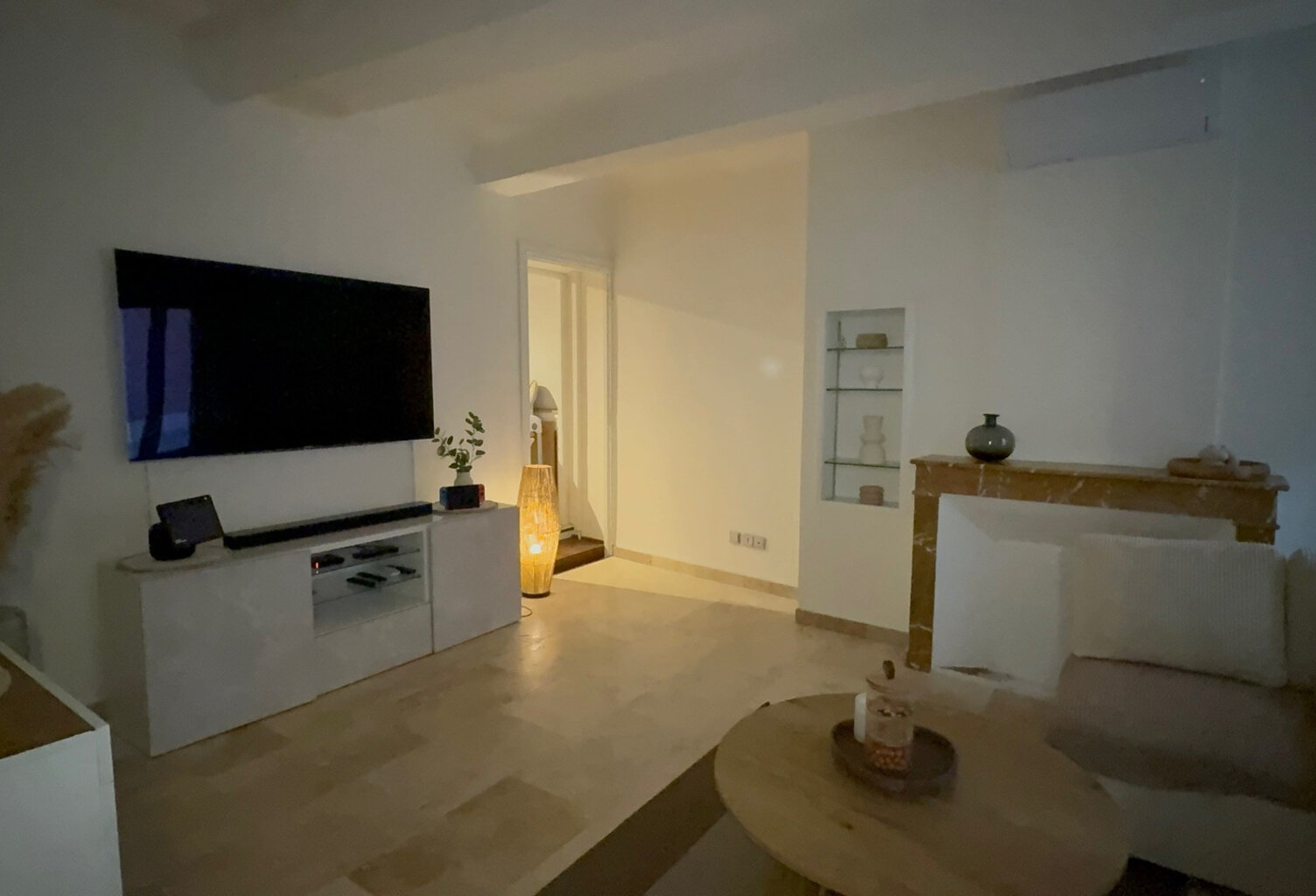 Maison de village à vendre 5 pièces VINS SUR CARAMY (83) — photo 1