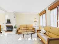 Belle maison familiale de 107 m² agrémentée d'un jardin et d'une terrasse en vente Versailles Porchefontaine (78000) — photo 4