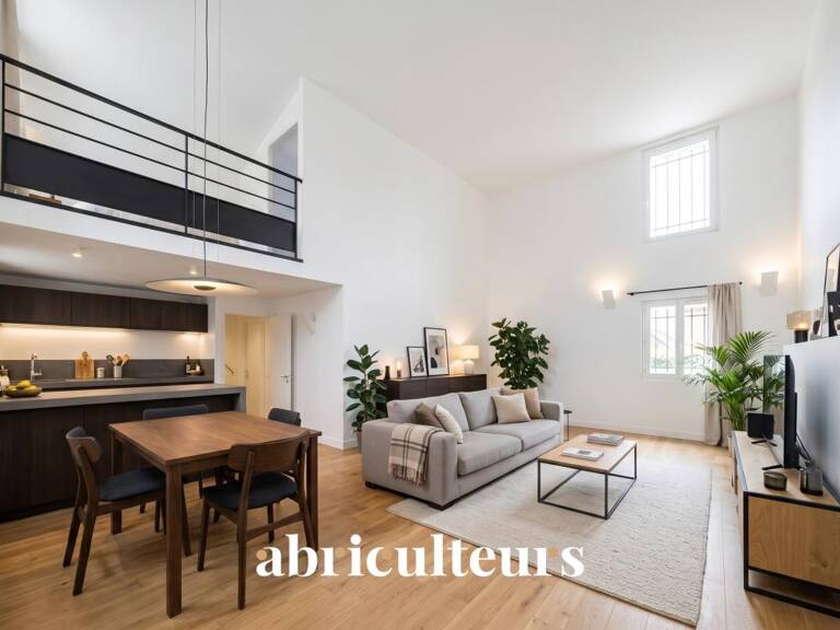 Duplex de charme : beaux espaces et extérieur privé à vendre aux Lilas (93260) — photo 1