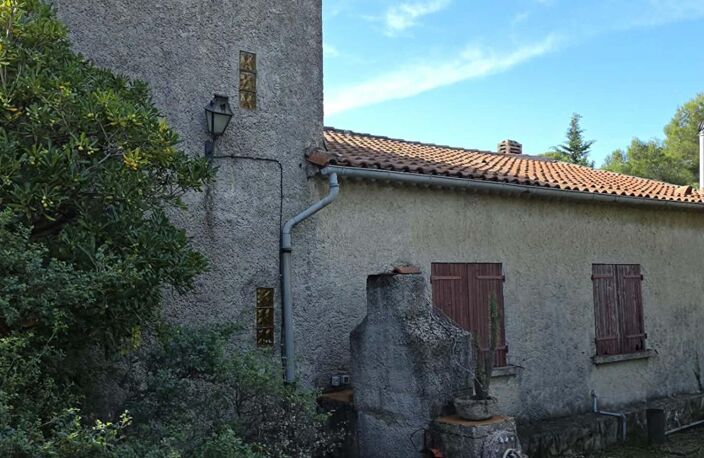 Maison 130 m2, dépendance, parking  sur 813 m² de jardin piscinable — photo 4