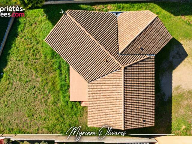 MAISON 4 FACES - 137 M² - 4 CHAMBRES  - GARAGE - TERRAIN DE 1 015 M² — photo du bien