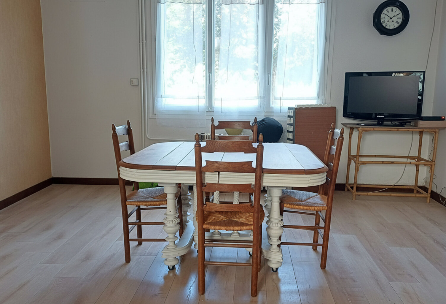 MAISON FAMILLE VERANDA JARDIN DEPENDANCES — photo 1