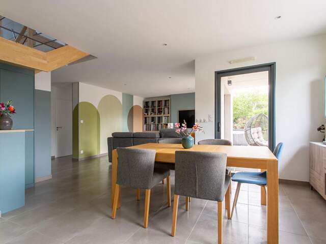 Maison Mouzillon 6 P . 4 Chs . Bureau . 138.77 M² . T 681 M² . Garage . Terrasse . Balcon — photo du bien
